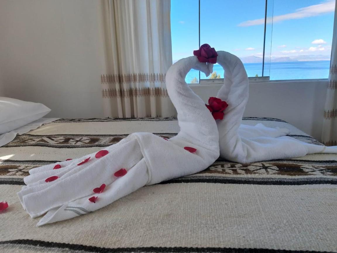 Hospedaje y Restaurante Saywa Llachon Zewnętrze zdjęcie