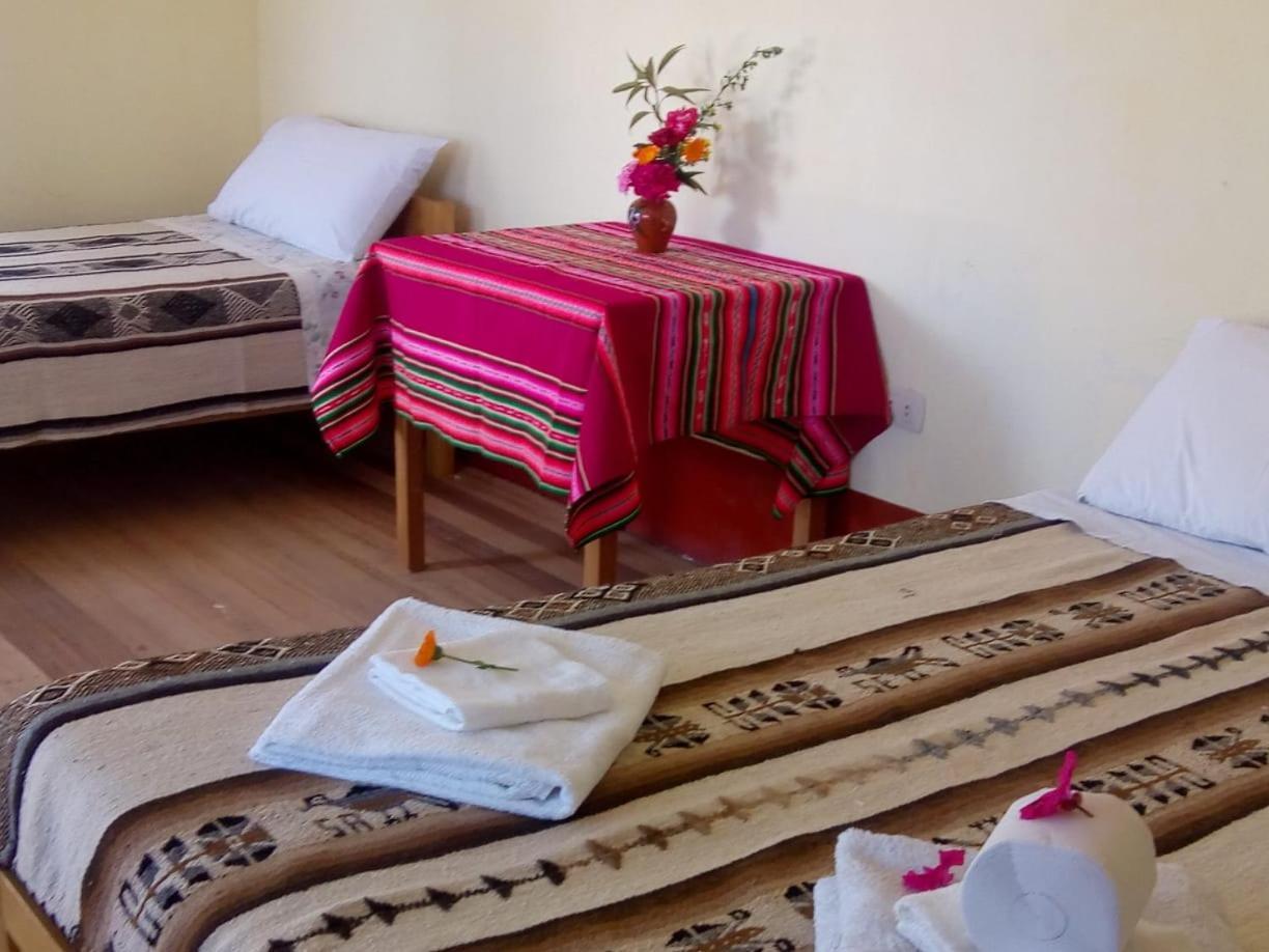Hospedaje y Restaurante Saywa Llachon Zewnętrze zdjęcie